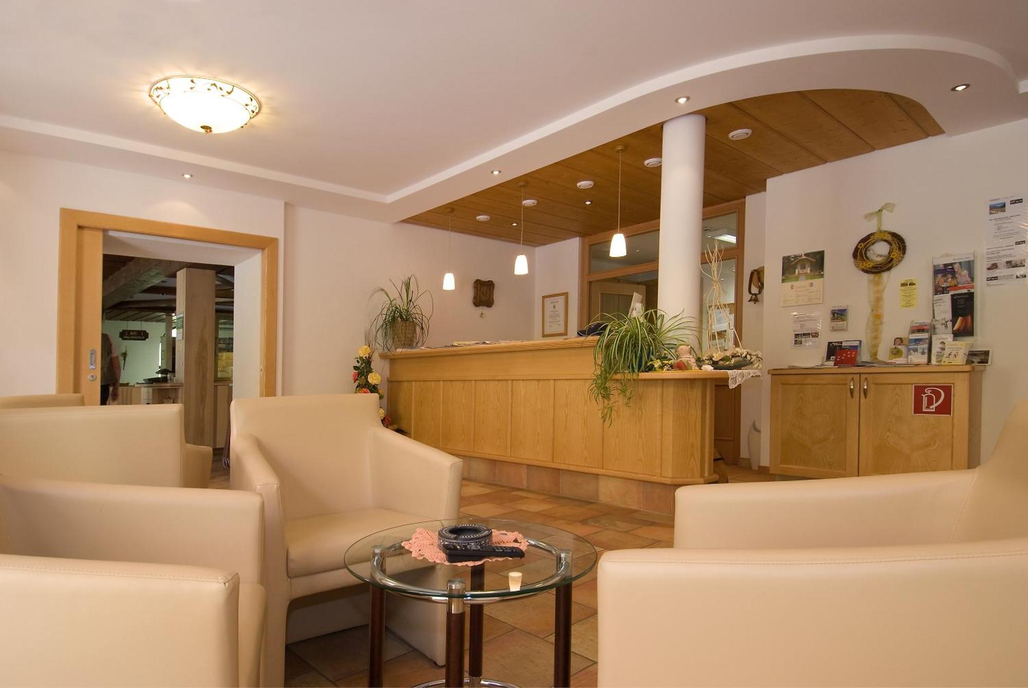 Gasthaus-Landhotel Traunstein Абтенау Экстерьер фото